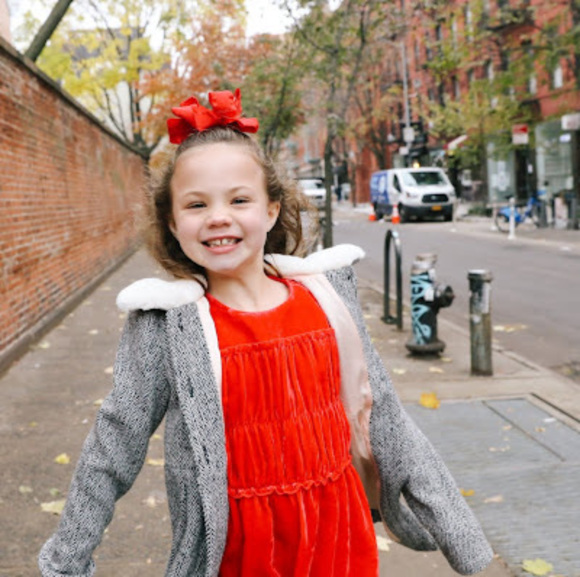 Meet your Posher, Molly - Picture 1 of 1